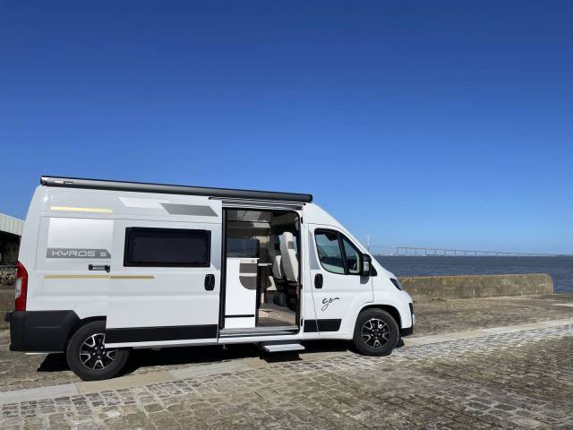Fourgon am�nag� Kyros